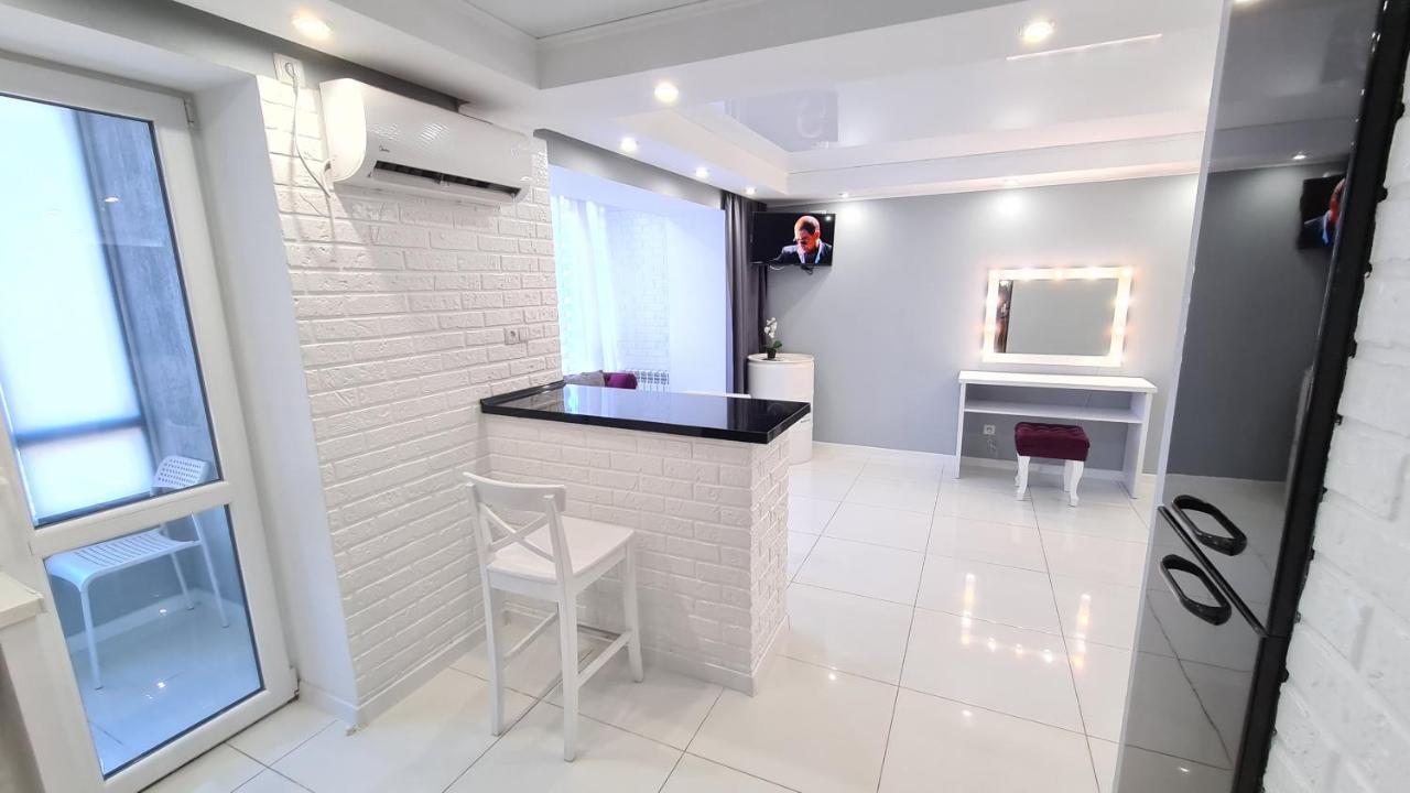 Apartaments On Prospekt Mira 35 克里沃罗格 外观 照片